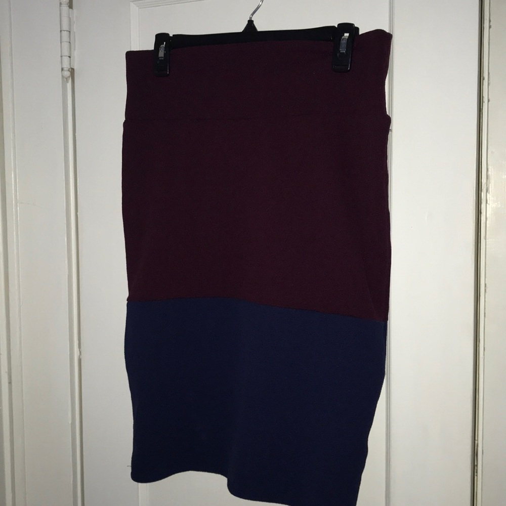 LuLaRoe fitted skirt.